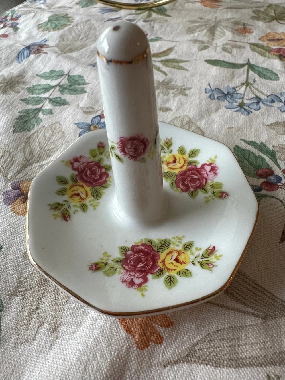 Vintage Floral Ceramic Ring Holder with Gold Trim